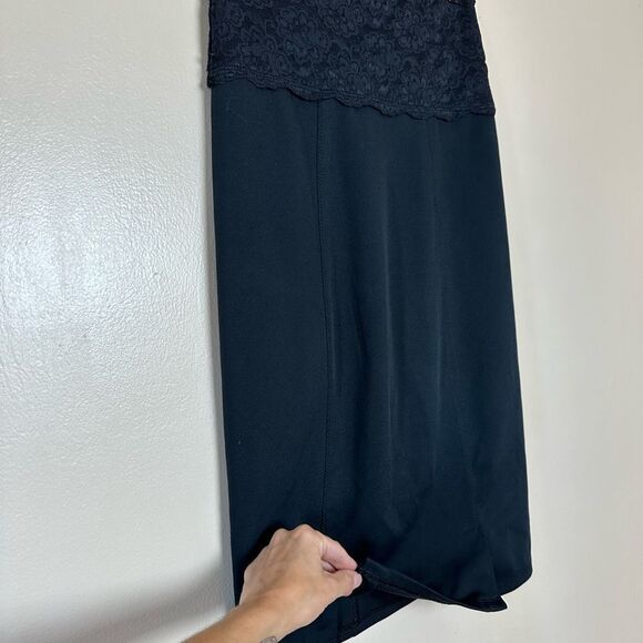 CLEARANCE! Black SlimFabulous Lace Waist Slip/Skirt Size M EUC - Picture 4 of 5